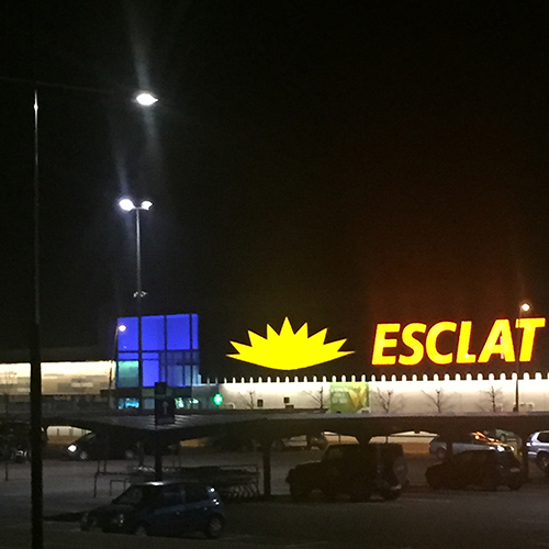 Adaptación a LED de la iluminación vial colindante con la C-17 acceso supermercado ESCLAT